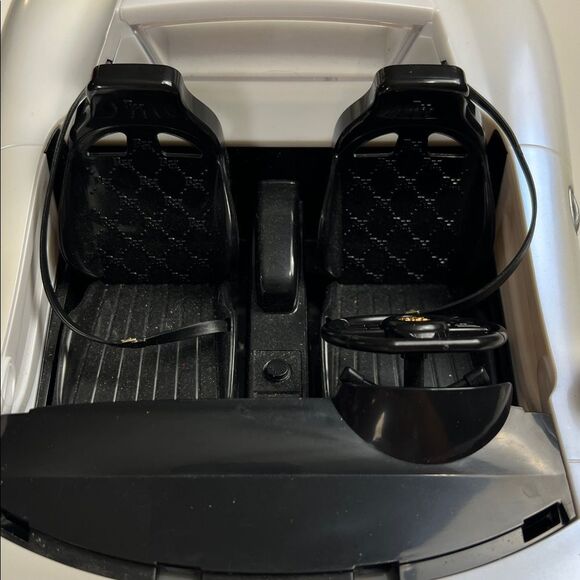 MGA Entertainment Rainbow Dolls White Convertible Vehicle Toy - Picture 3 of 5